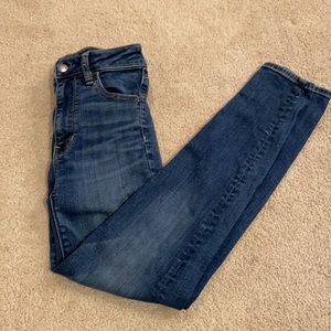 AMERICAN EAGLE HIGH WAISTED 00 JEANS